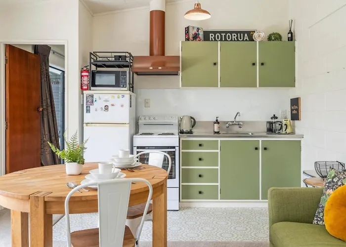 Manahi - Cute One Bedroom With Sun Deck And Great Views 度假居 罗托鲁阿